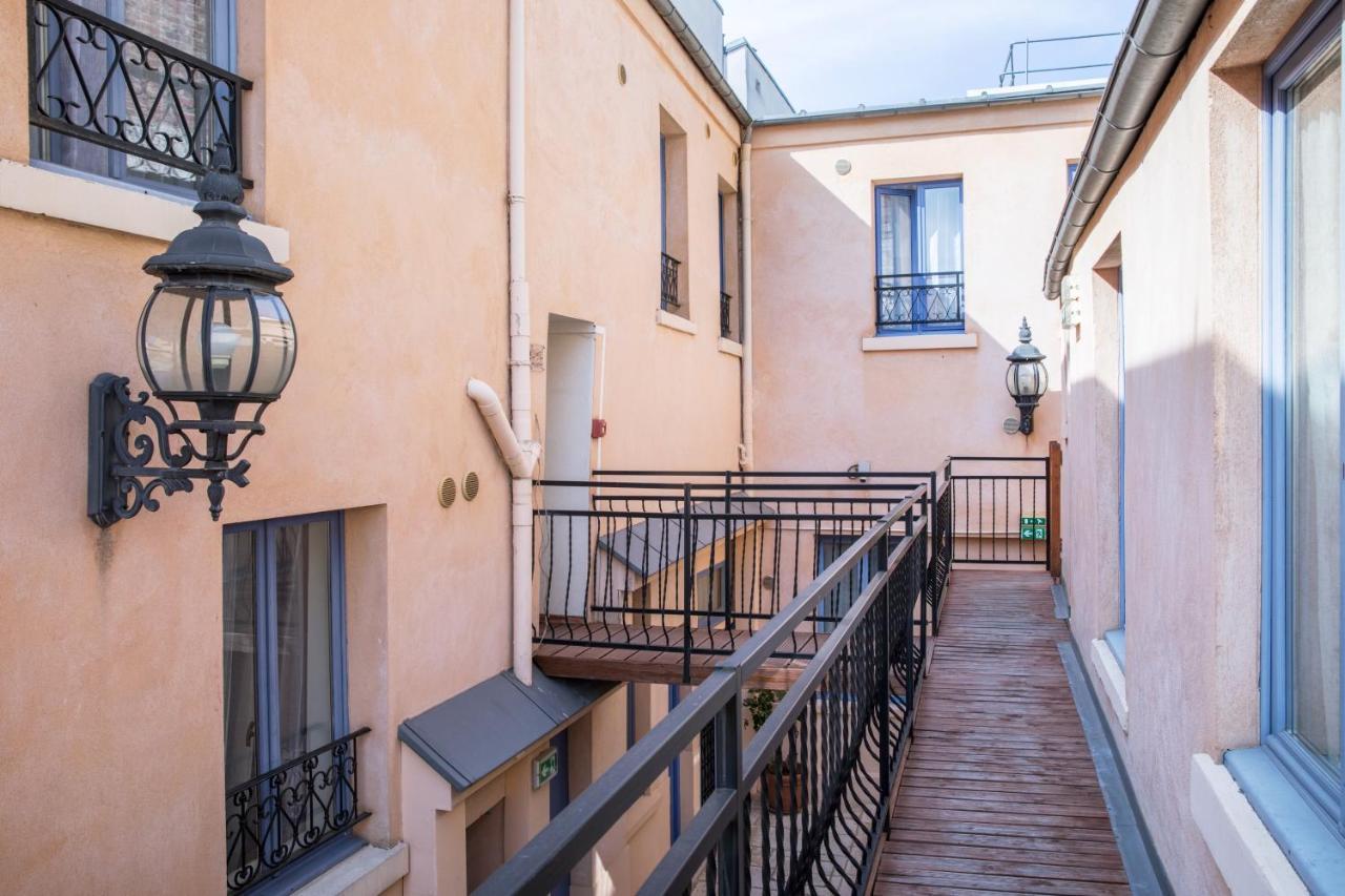 Apart-hotel De L'horloge 2*
