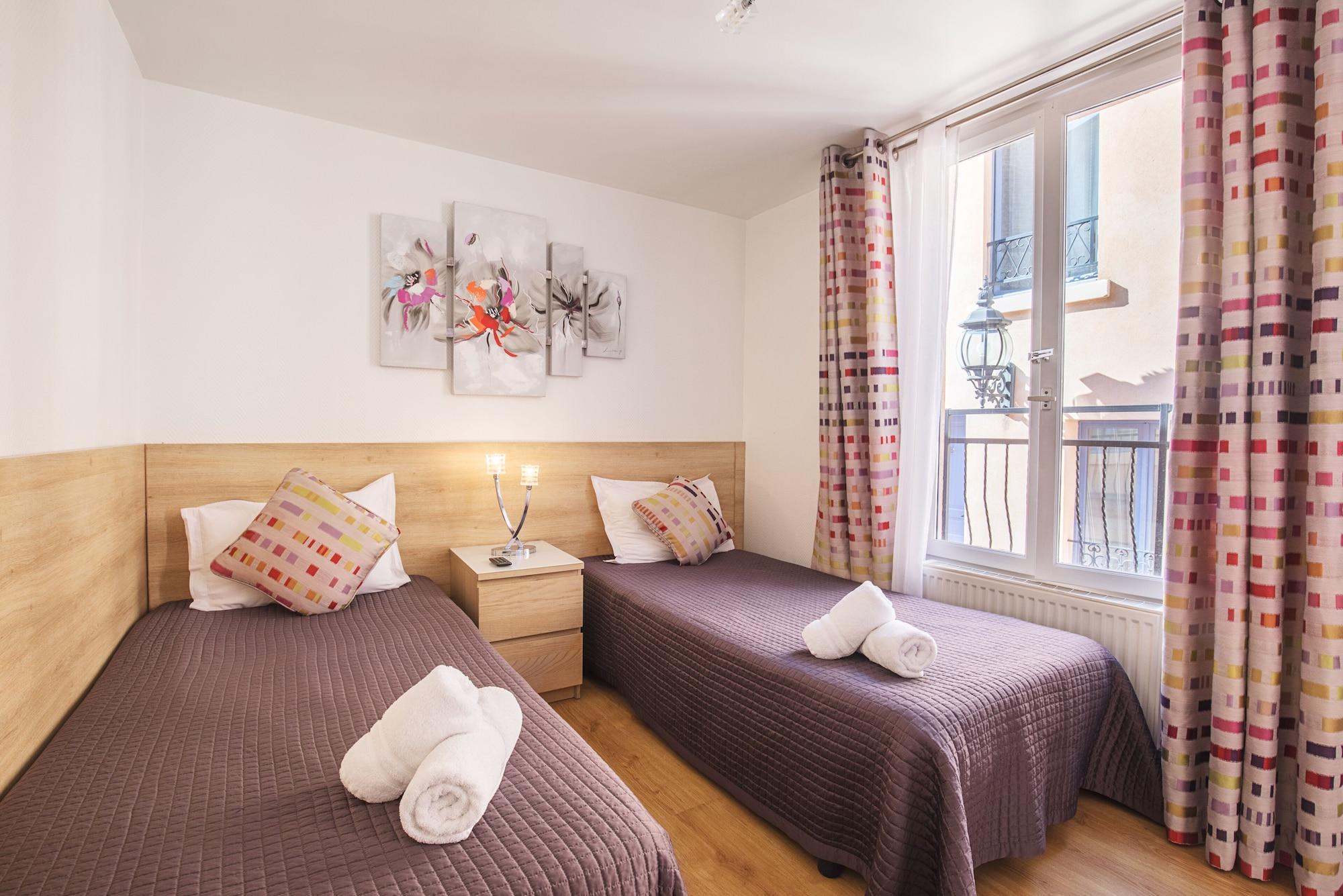 De L'horloge Apart-hotel