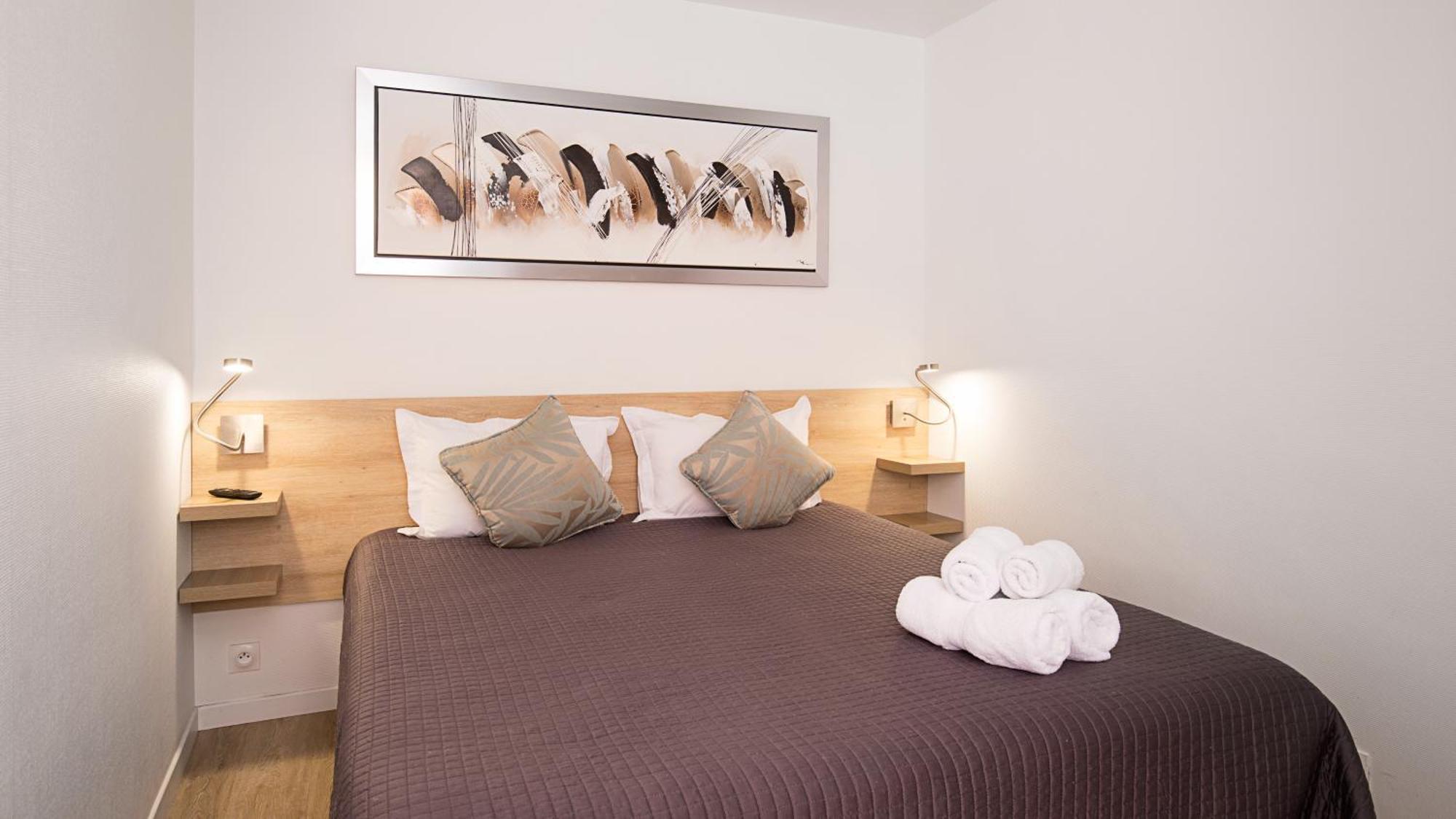 De L'horloge Apart-hotel Paris